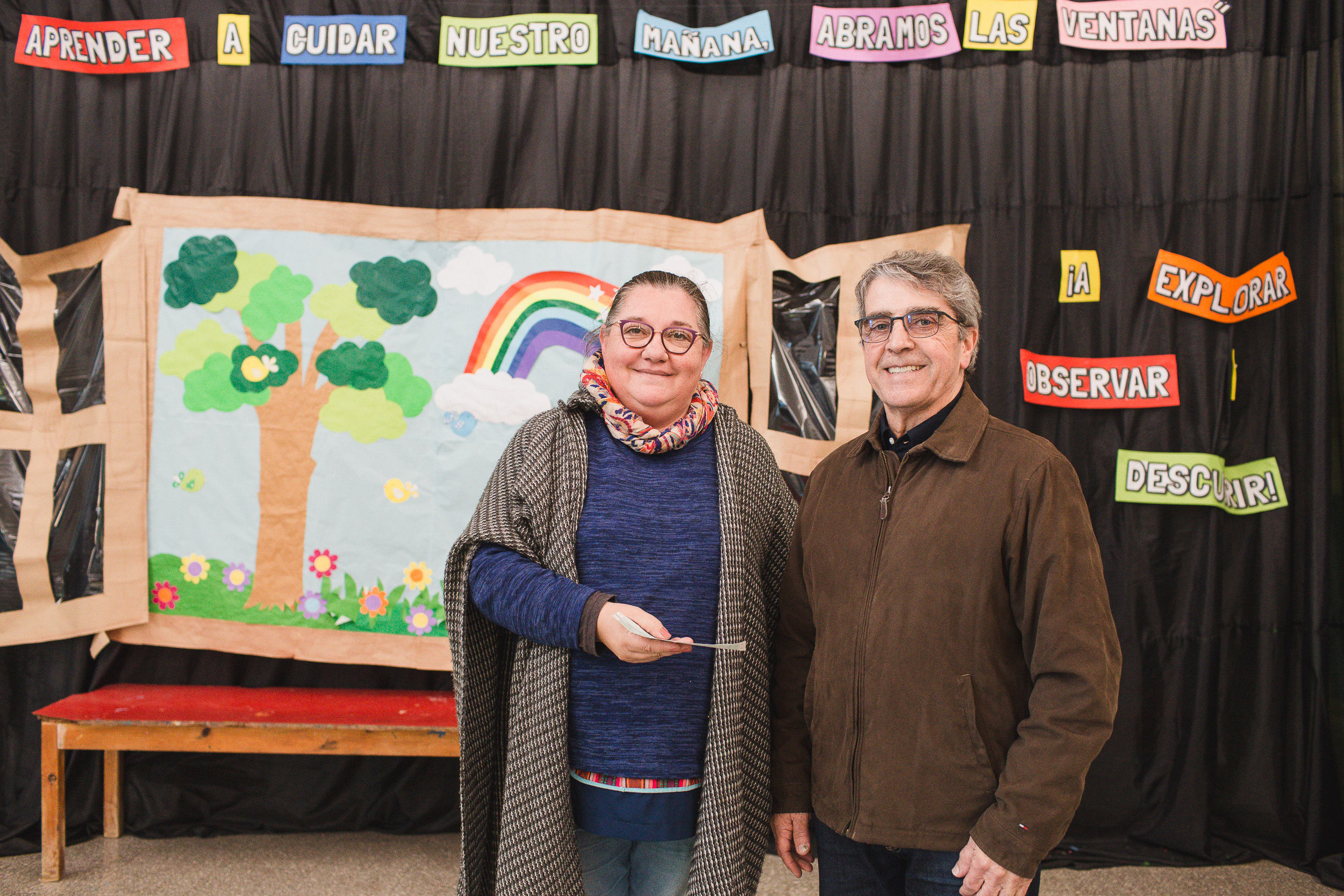 Pipi Traferri entregó ayudas a escuelas de Timbúes